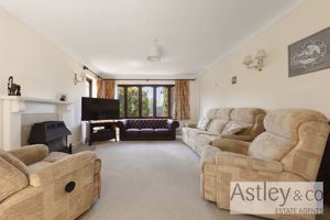 lounge- click for photo gallery